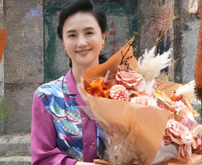 山东姑娘朱媛媛：辛柏青为她放弃成名机会俩人低调恩爱30多年(图22)