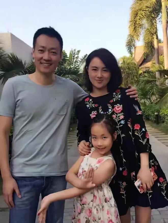 山东姑娘朱媛媛：辛柏青为她放弃成名机会俩人低调恩爱30多年(图19)