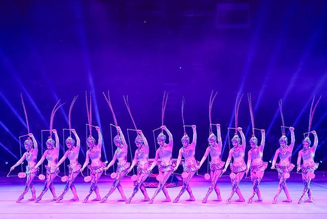 《国风雅韵·奇技华章》在京上演杂技与国乐完美融合